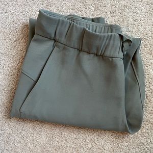 On the Fly Lululemon Joggers